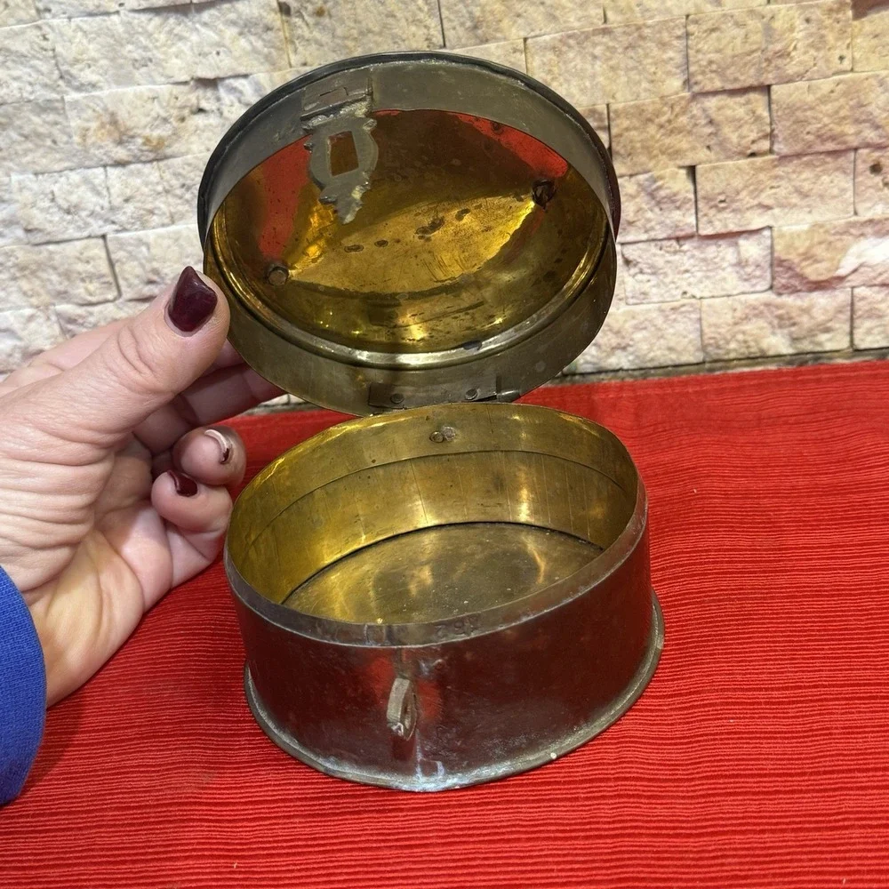 Vtg Solid Brass Oval Trinket Box Made in India Hinged Lid & Handle & Latch 3.25